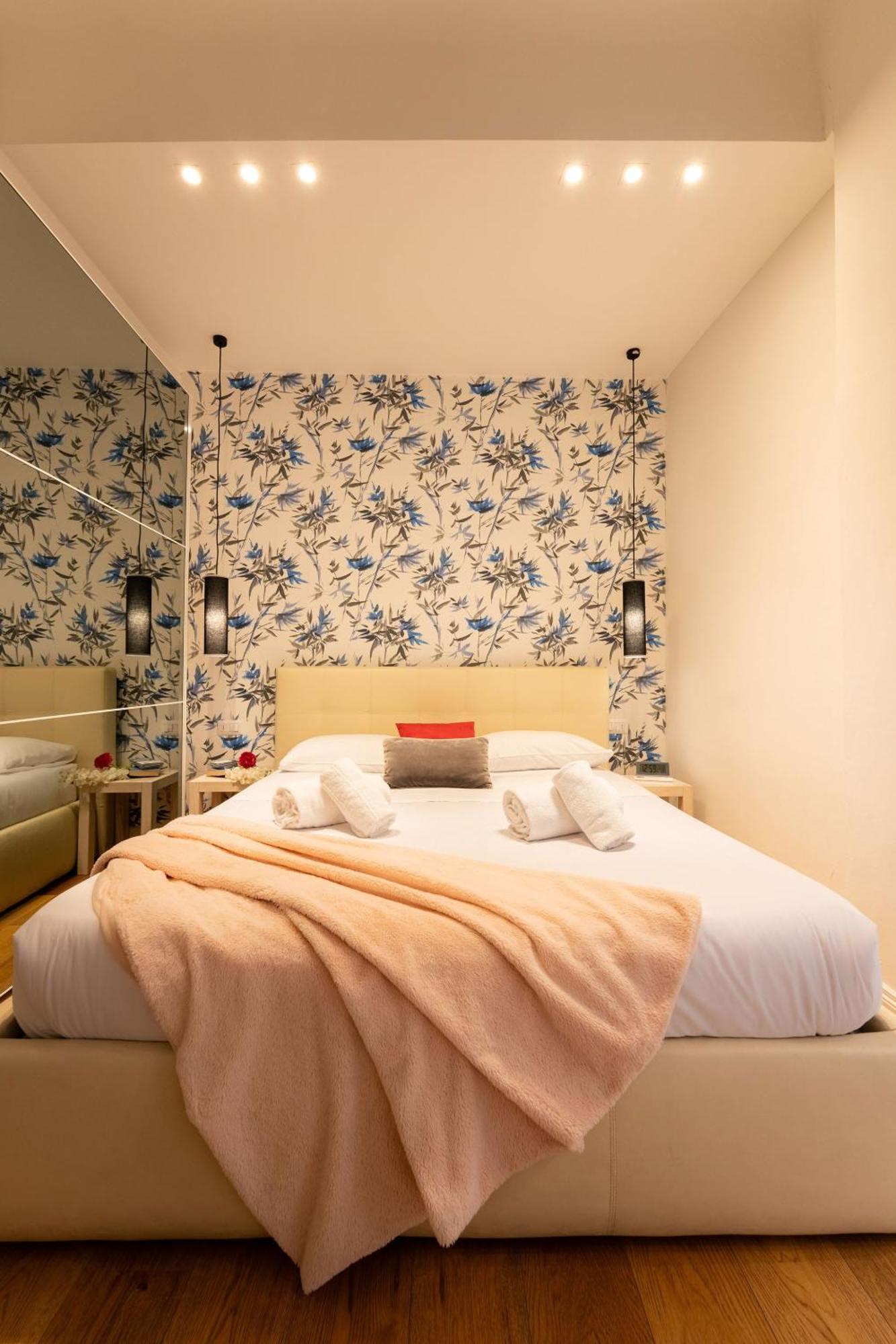Ta - One Bedroom Luxury Apartment In The Fashion District Florence Exterior photo