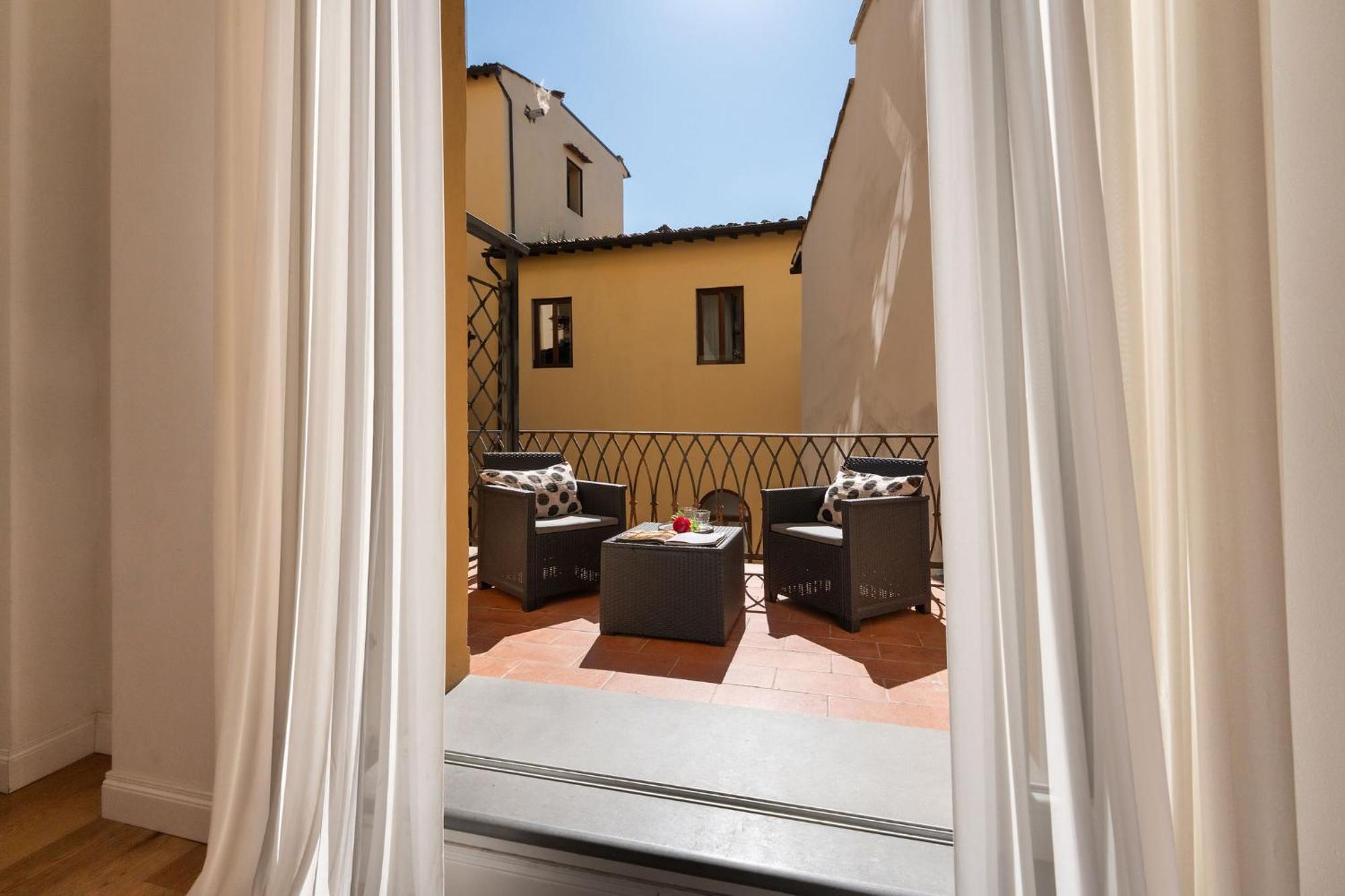 Ta - One Bedroom Luxury Apartment In The Fashion District Florence Exterior photo