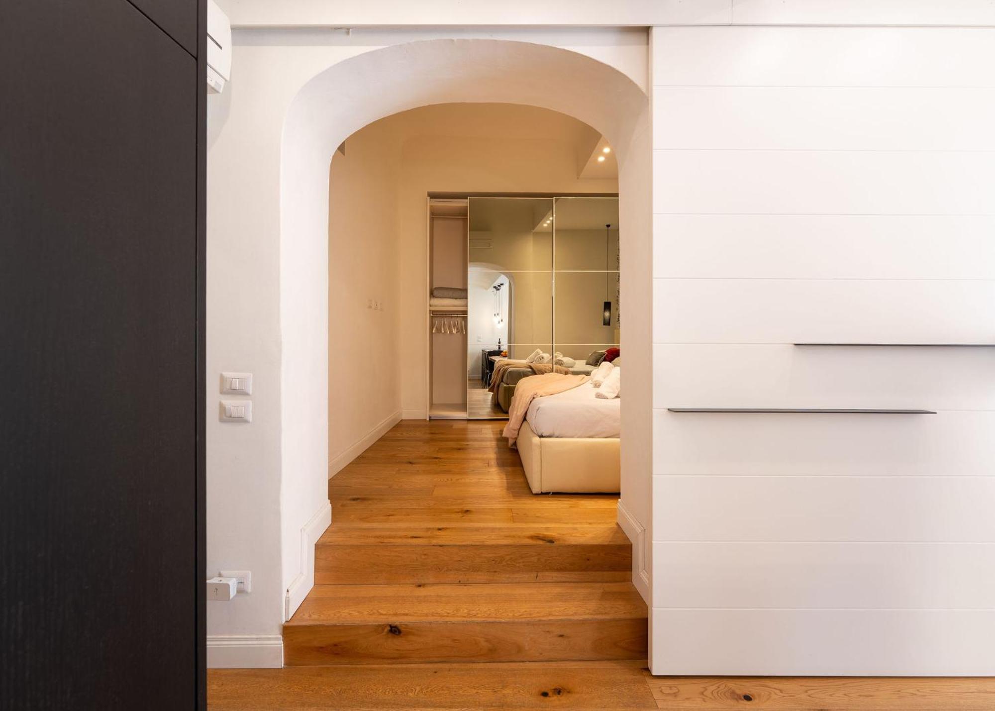 Ta - One Bedroom Luxury Apartment In The Fashion District Florence Exterior photo